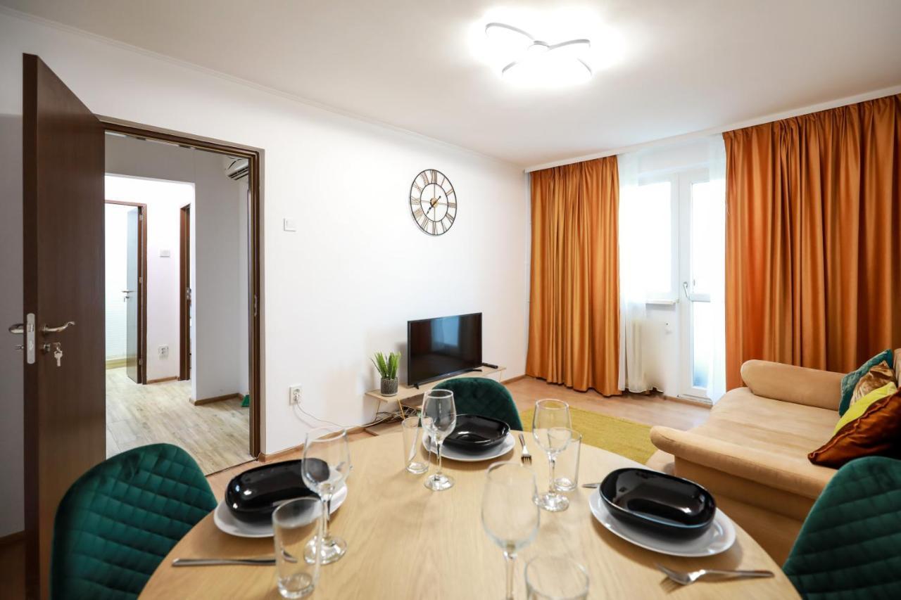 Quickspace * Bucureşti